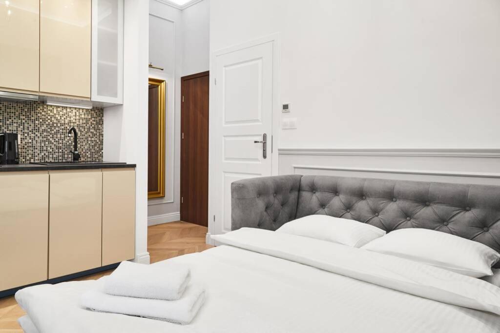 Househost Apartment I: Studencka Street Cracóvia Exterior foto